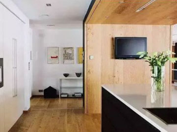 他們說(shuō)客廳要鋪木地板，